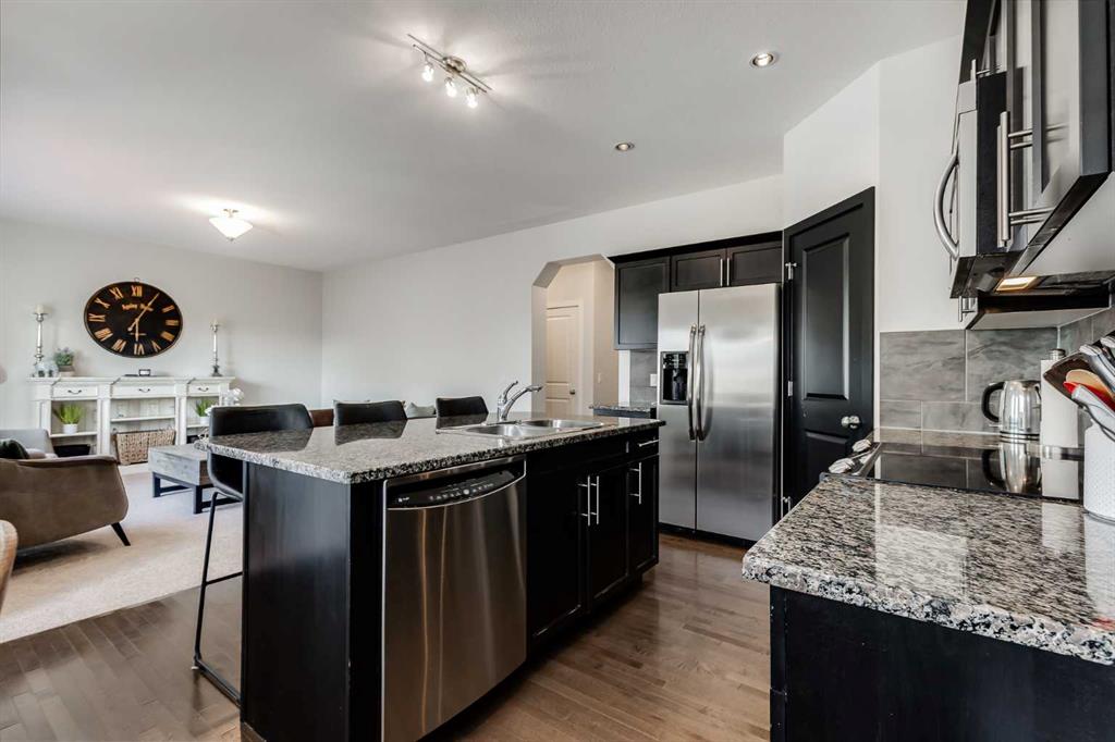 105 Kingsland Court SE