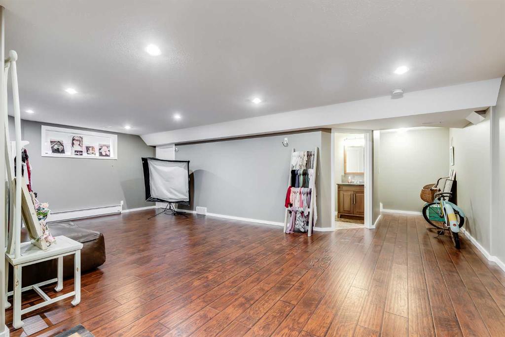105 Kingsland Court SE