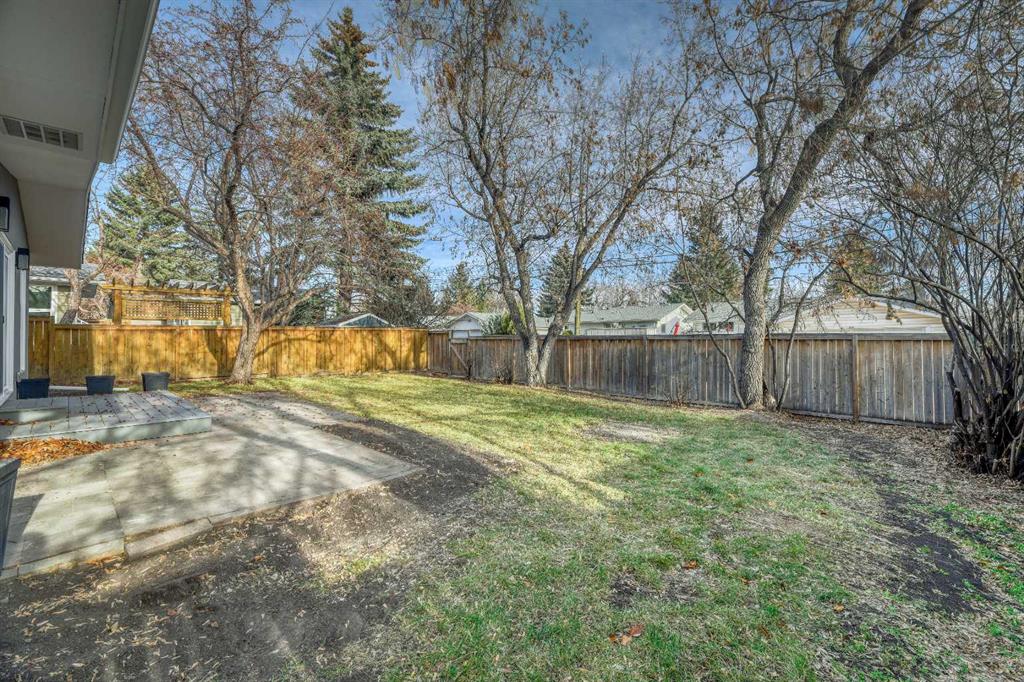 2924 Lathom Crescent SW
