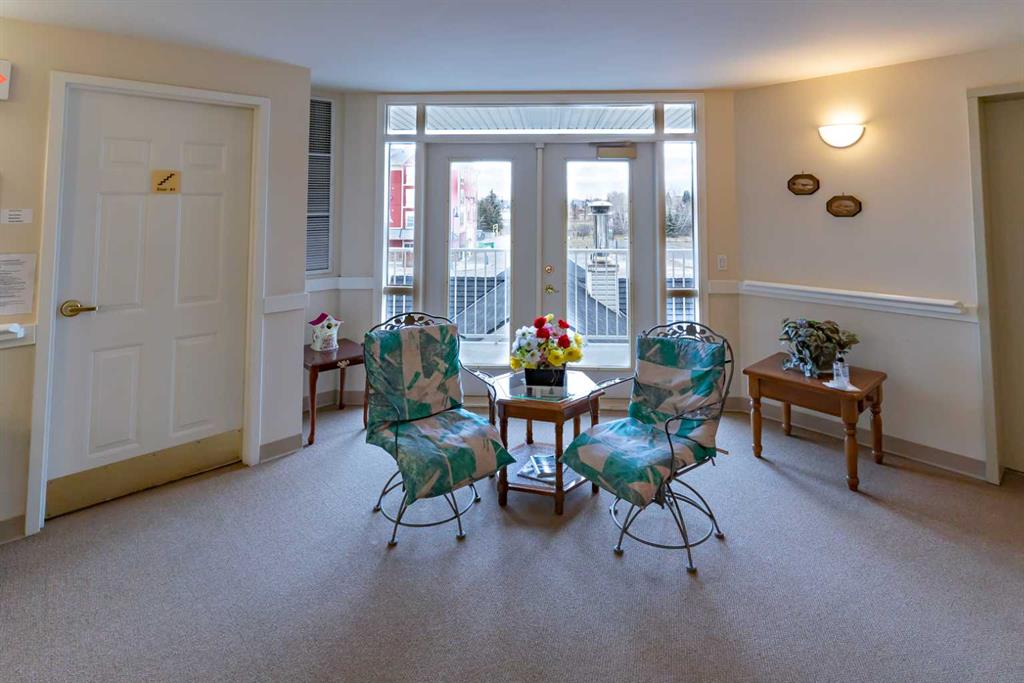 305 1 Avenue NW, #308
