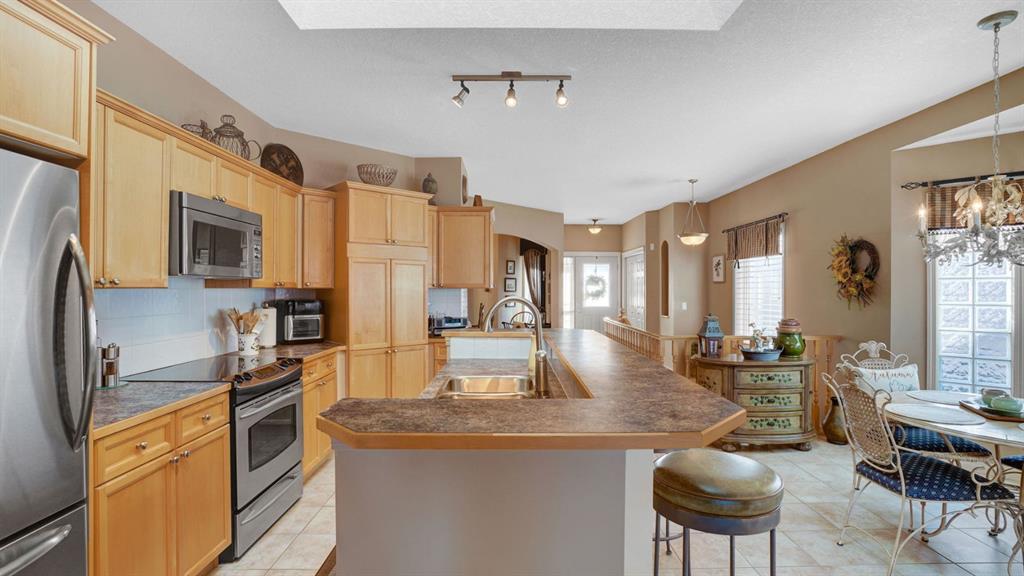 107 Invermere Close