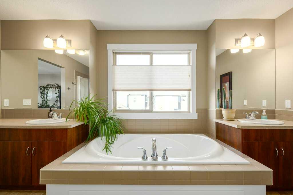 152 Sunset Manor