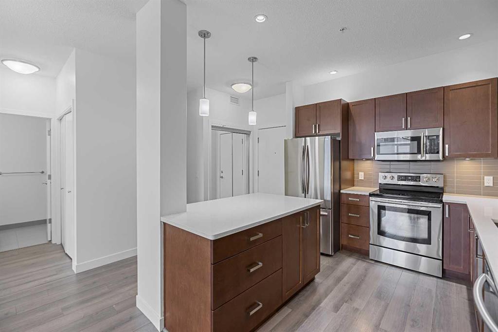 28 Auburn Bay Link SE, #205