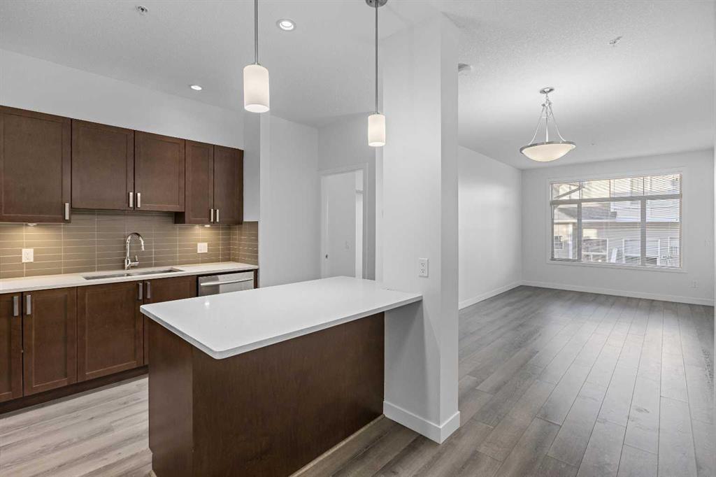 28 Auburn Bay Link SE, #205