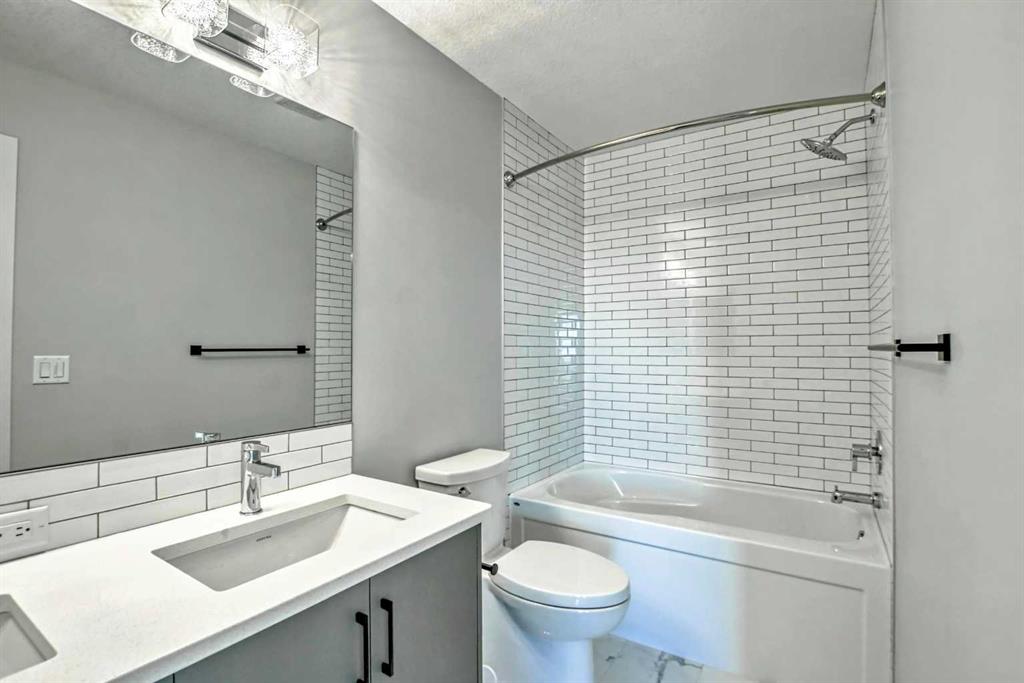24 Edith Mews NW