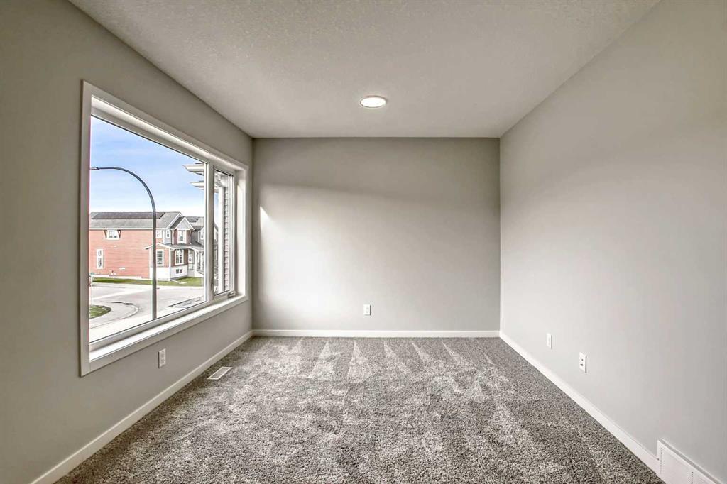 24 Edith Mews NW