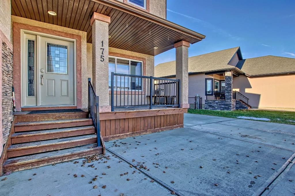 175 Strathmore Lakes Bend