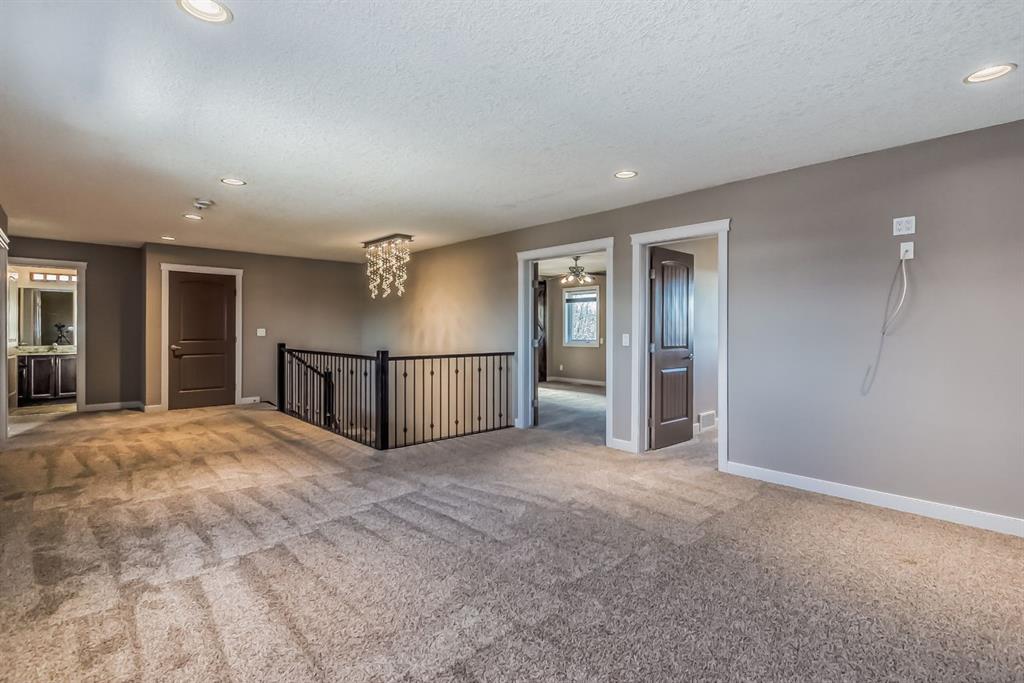 175 Strathmore Lakes Bend