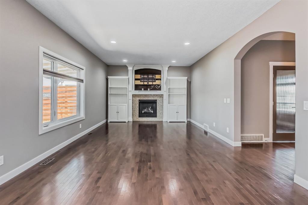 175 Strathmore Lakes Bend