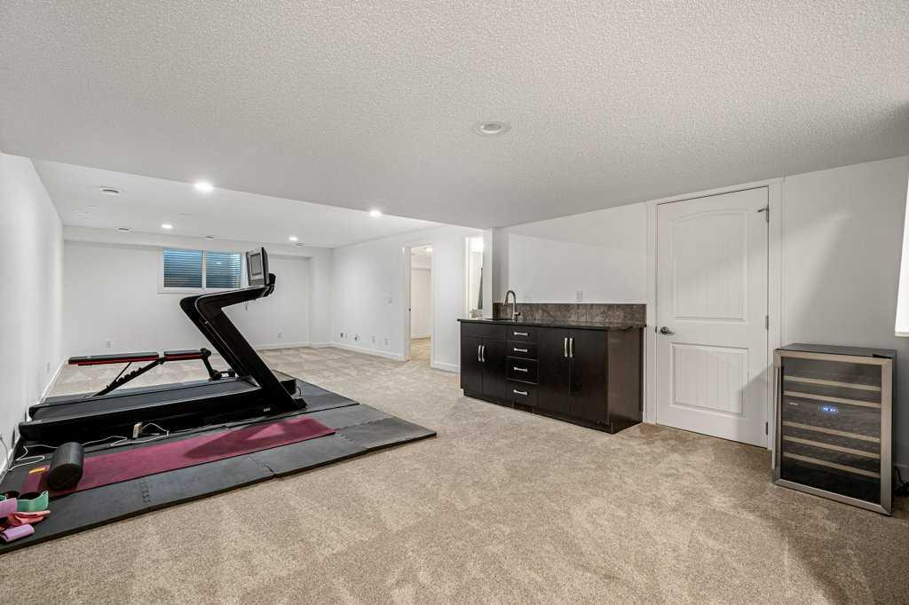 87 Mahogany Way SE