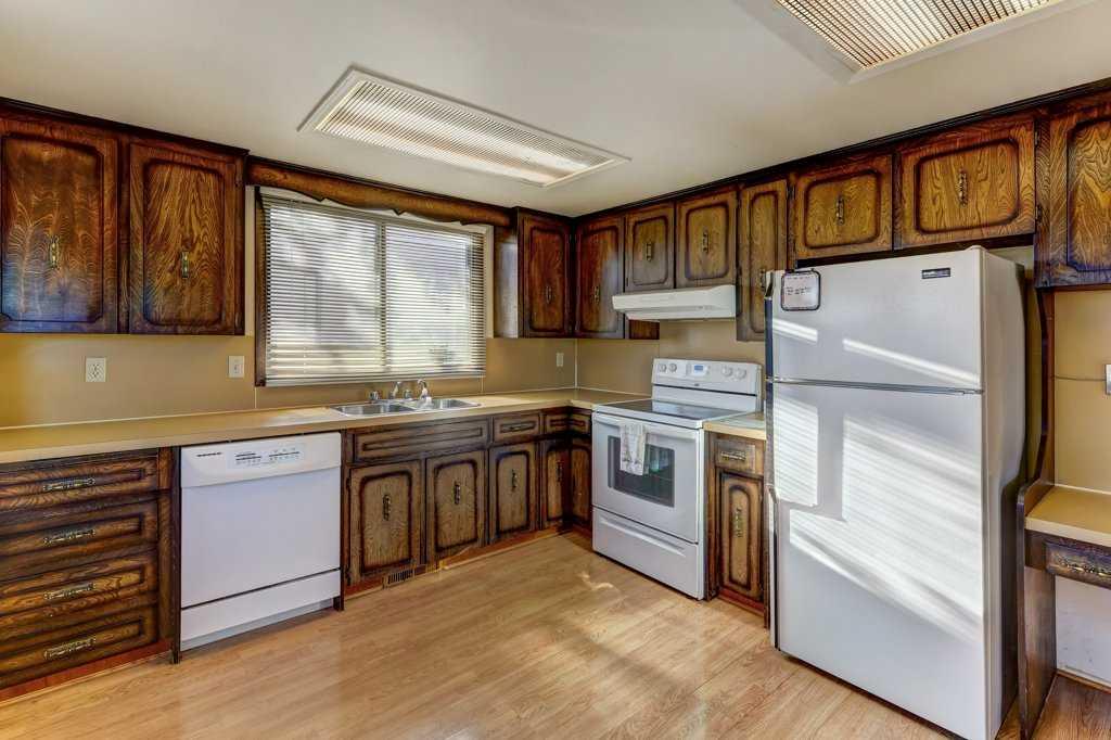 60 Beddington Drive NE