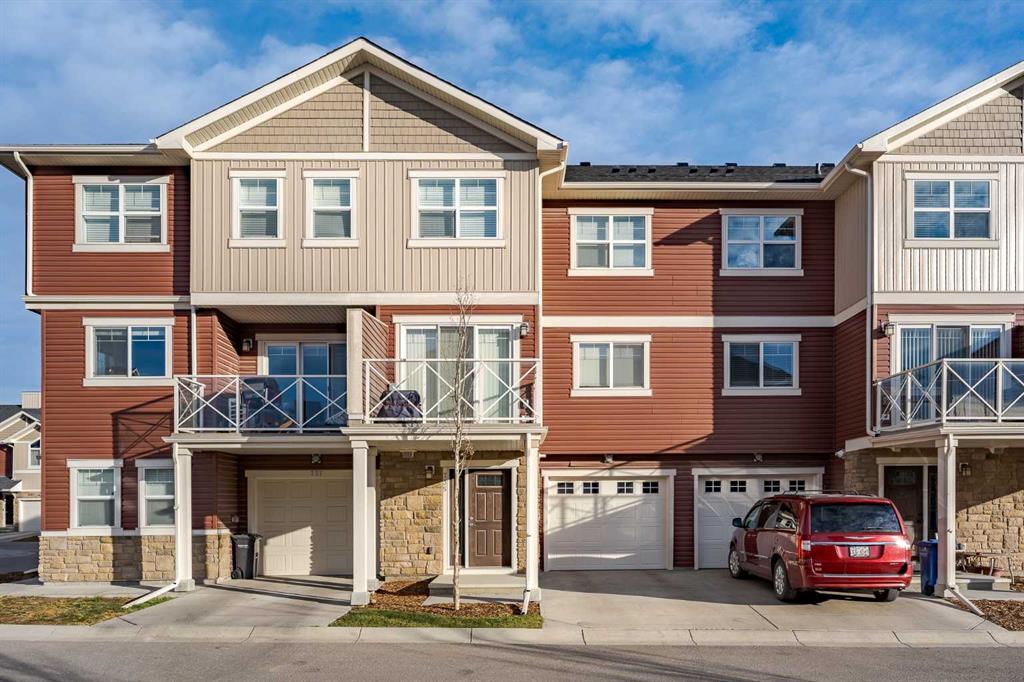 735 Skyview Ranch Grove NE