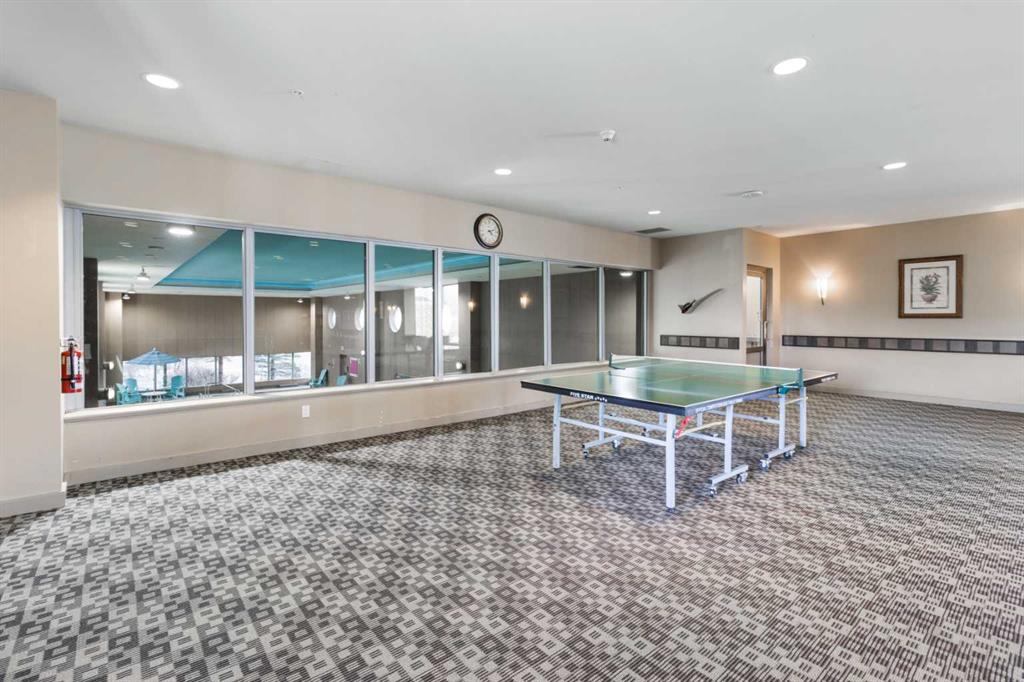 77 Spruce Place SW, #406