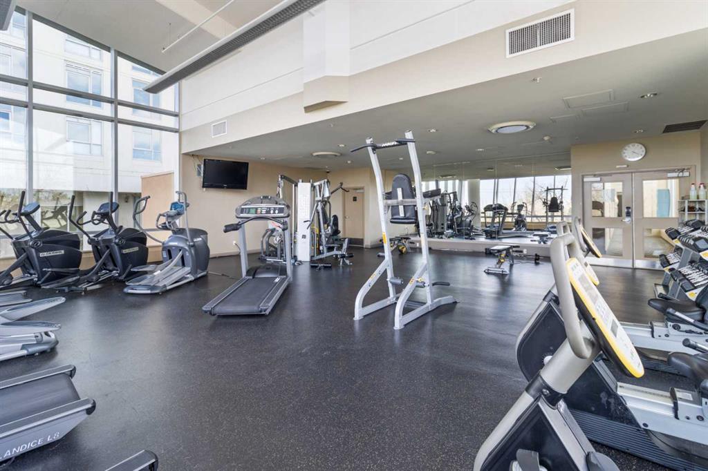 77 Spruce Place SW, #406