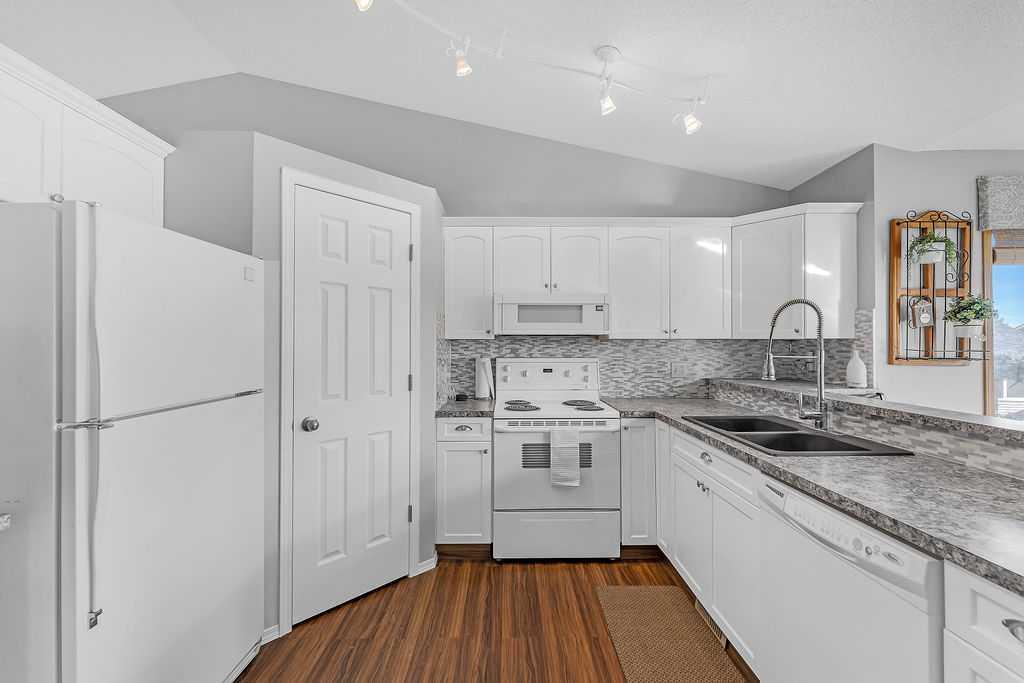 535 Sheep River Close