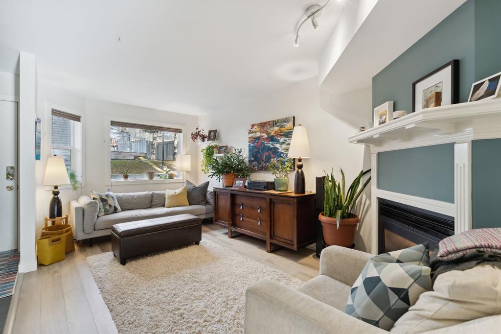 200 Glacier Drive, #7