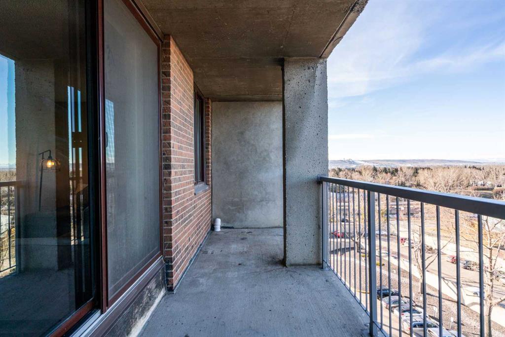 4944 Dalton Drive NW, #809