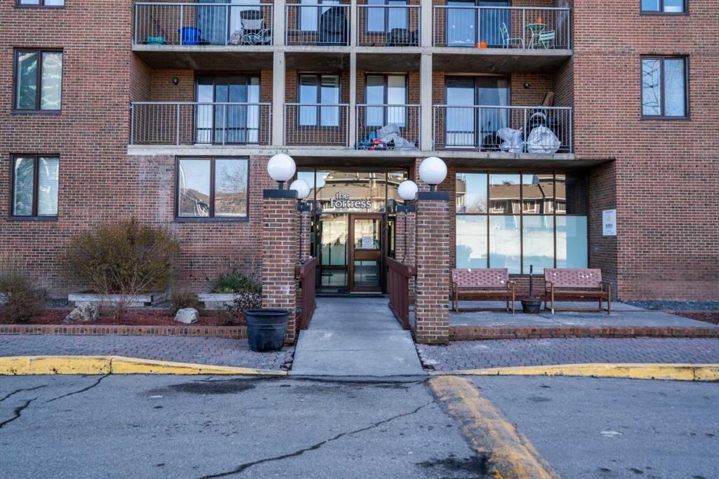 4944 Dalton Drive NW, #809