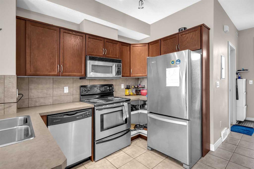169 Rockyledge View NW, #14
