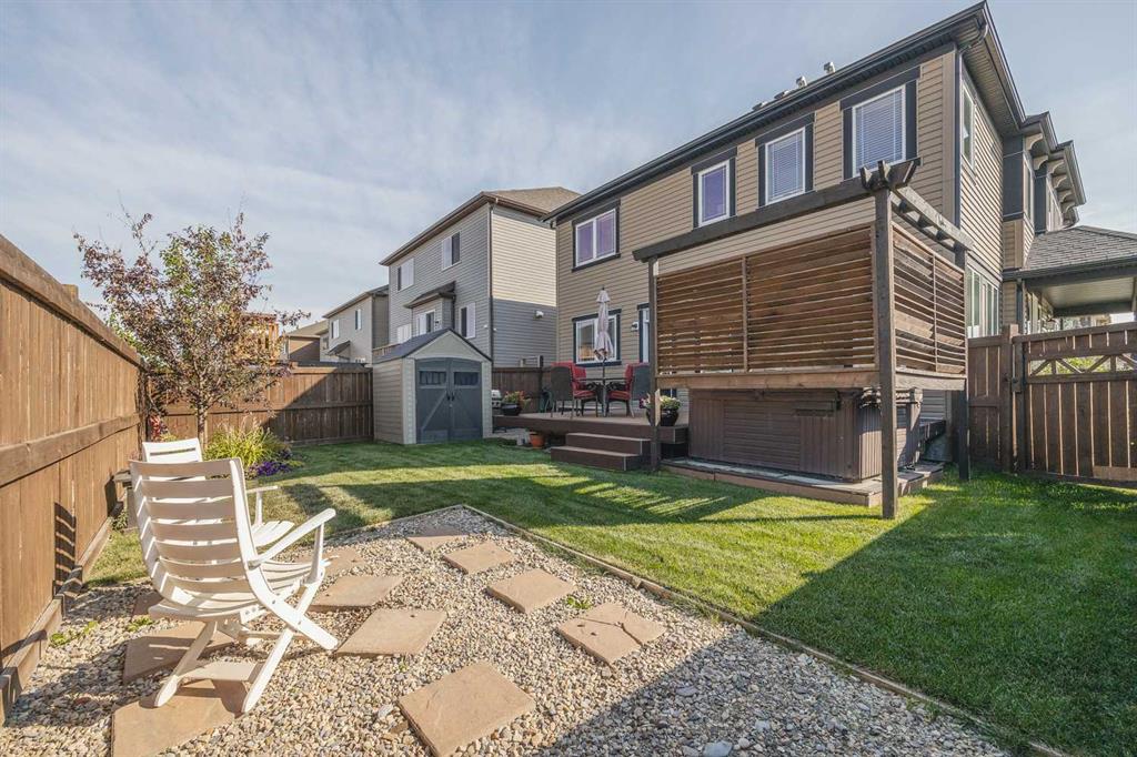 504 Windbrook Heights SW