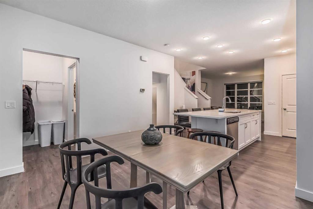 145 Highview Gate SE