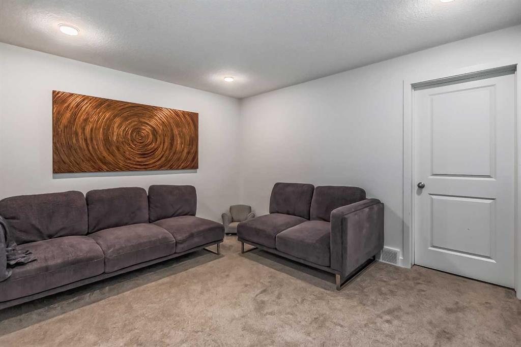 145 Highview Gate SE