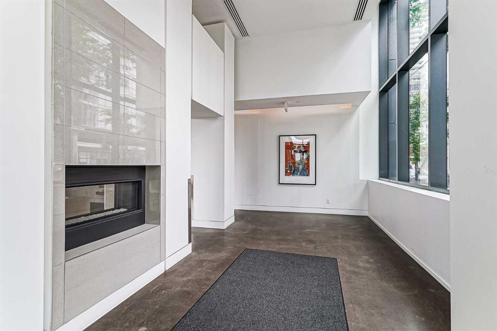 615 6 Avenue SE, #307