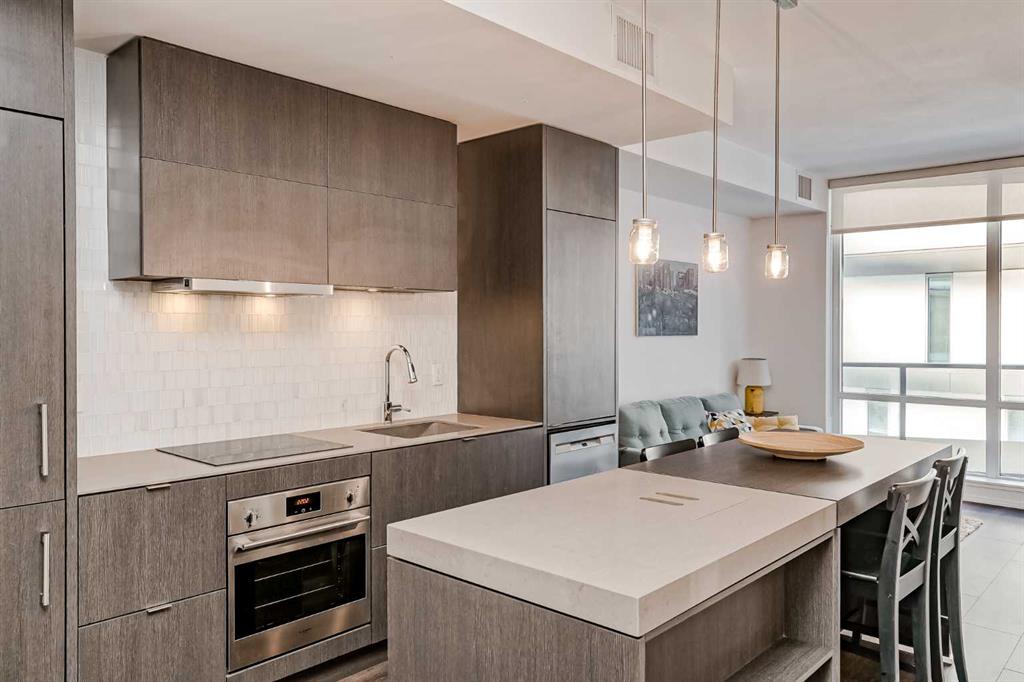 615 6 Avenue SE, #307