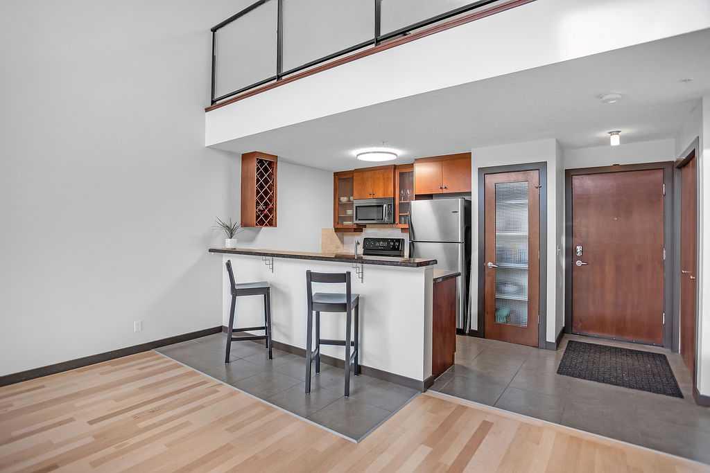 317 19 Avenue SW, #411