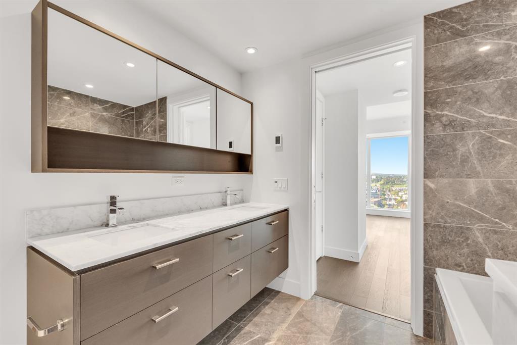 1025 5 Avenue SW, #2204
