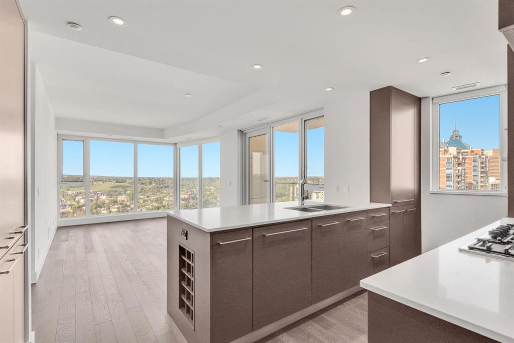 1025 5 Avenue SW, #2204