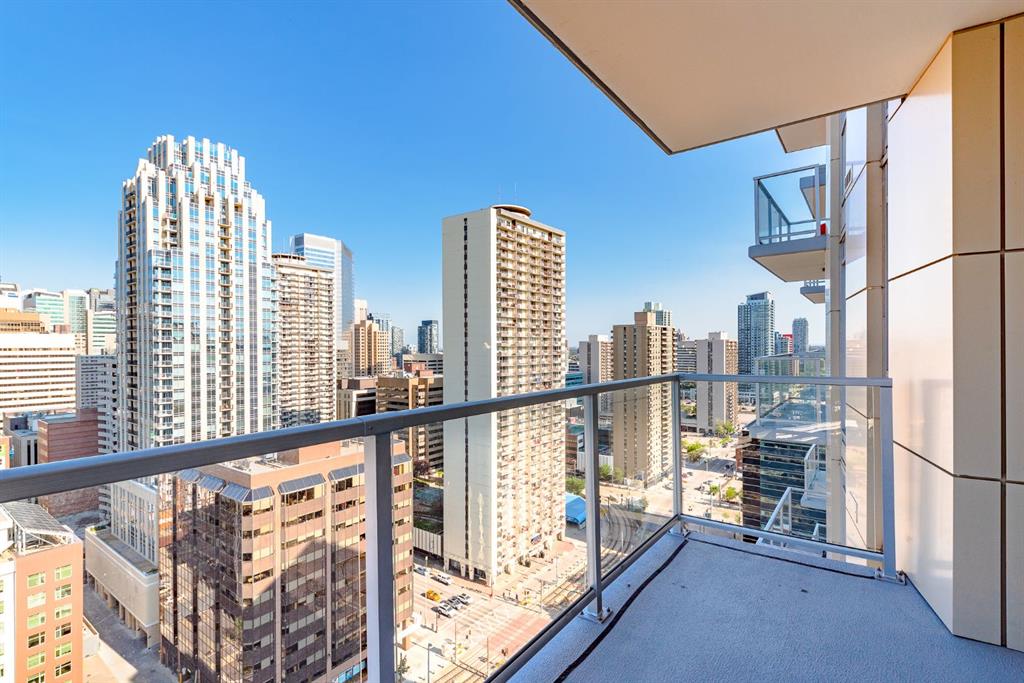 1025 5 Avenue SW, #2204