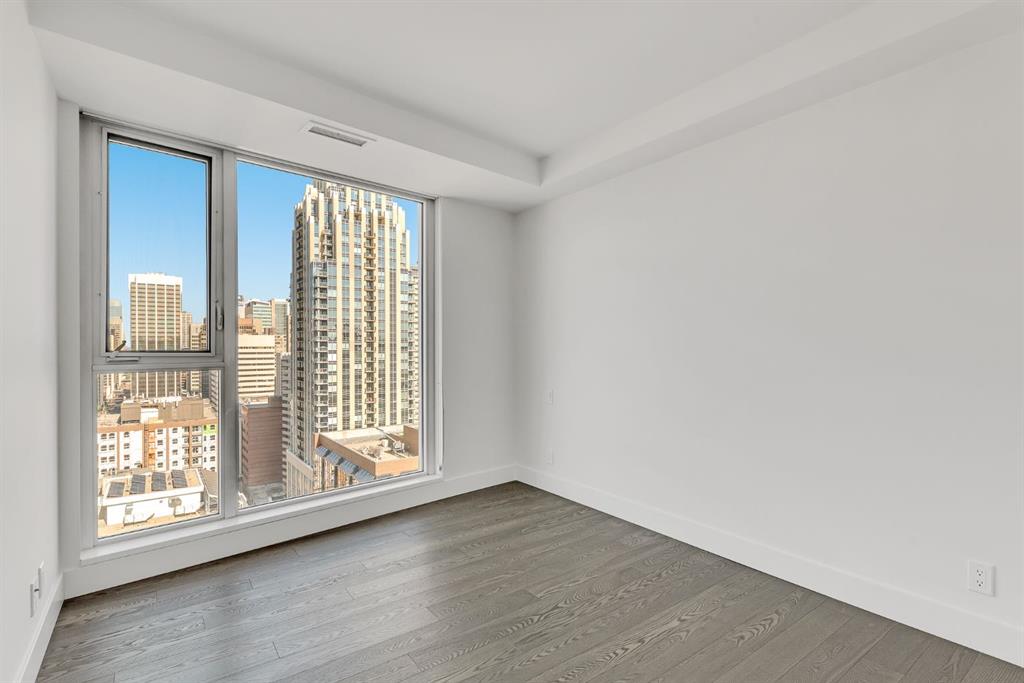 1025 5 Avenue SW, #2204