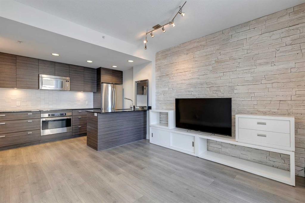 1500 7 Street SW, #301