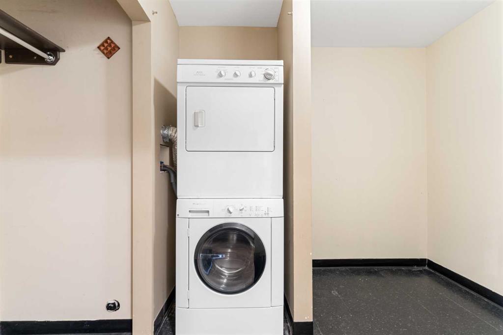 923 15 Avenue SW, #404