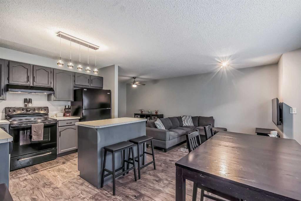 214 Mt Douglas Manor SE