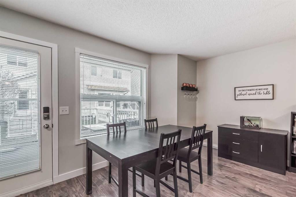 214 Mt Douglas Manor SE