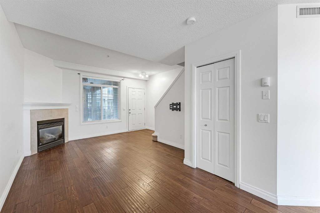 527 15 Avenue SW, #212