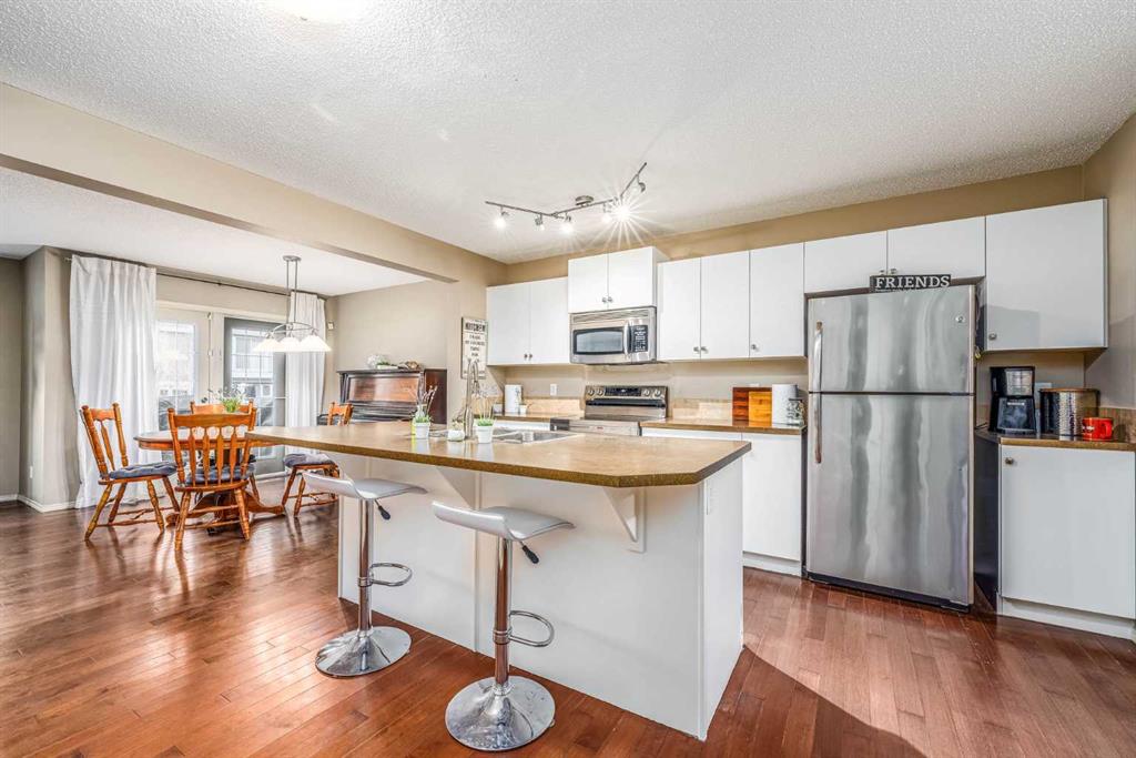 794 River Heights Crescent