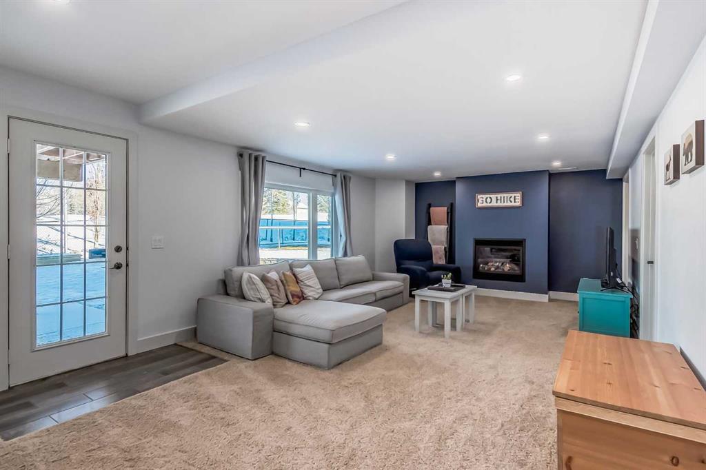 417 Lakeside Greens Place