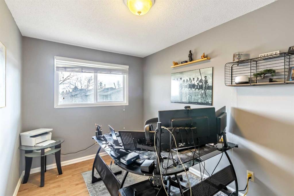 12 templewood Drive NE, #60