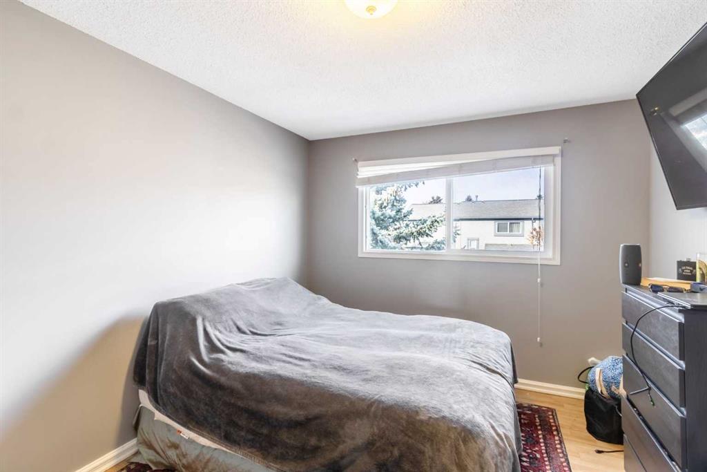 12 templewood Drive NE, #60