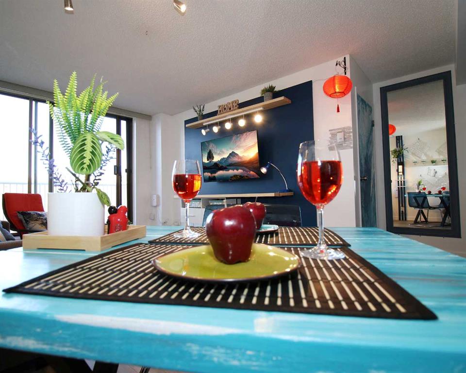 128 2 Avenue SE, #708