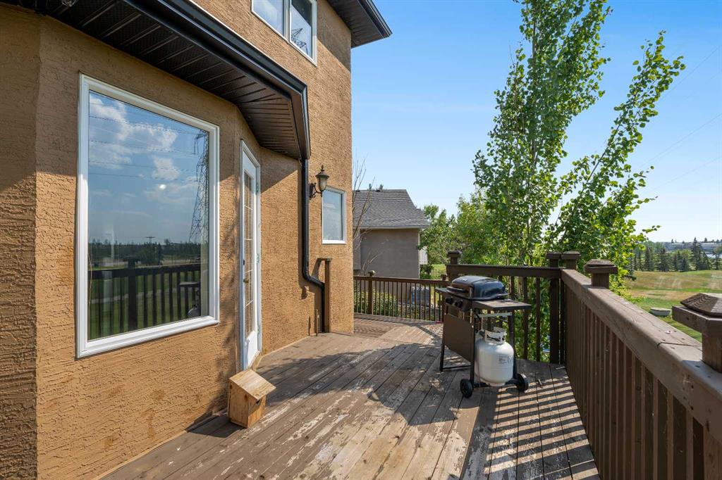 237 Lakeside Greens Crescent