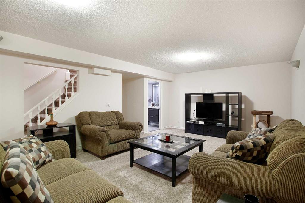 3565 Douglas Woods Heights SE
