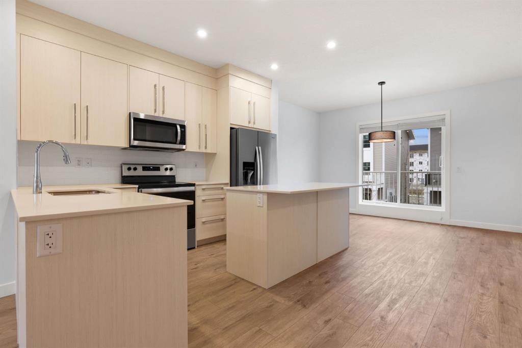 669 Savanna Boulevard NE, #213