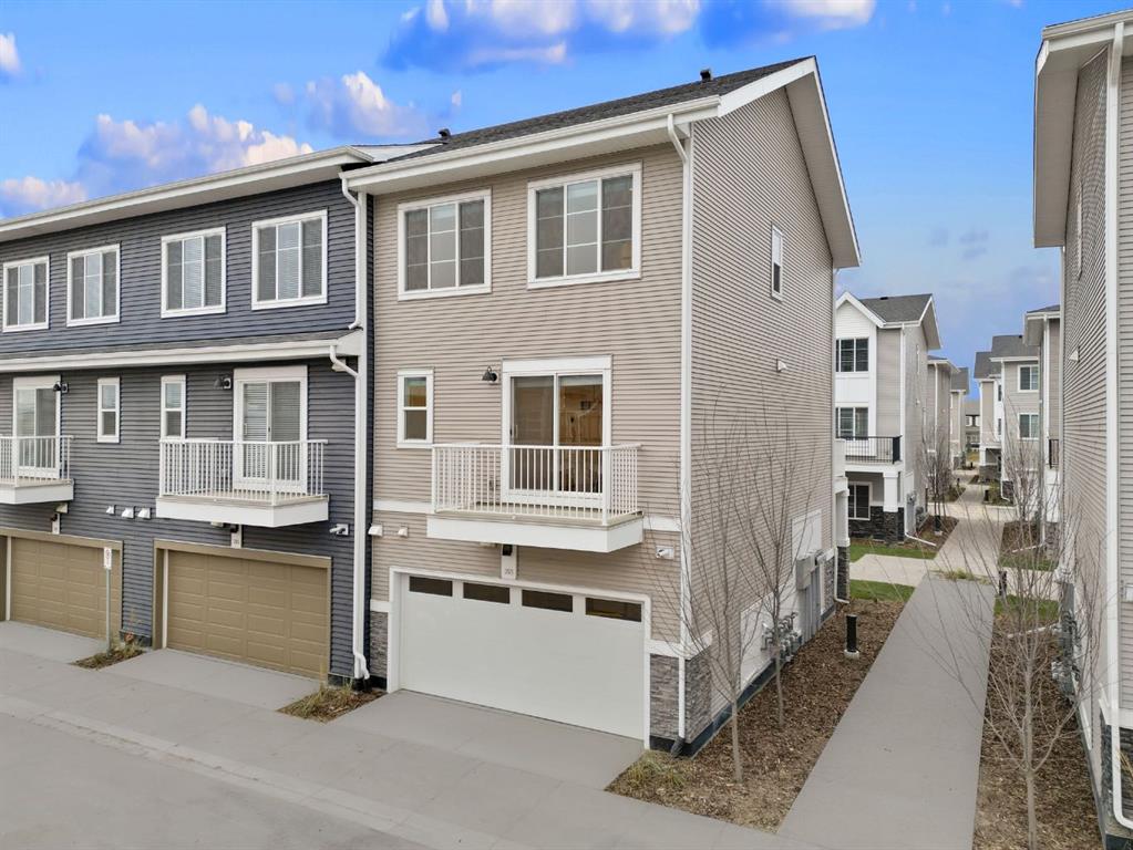 669 Savanna Boulevard NE, #213