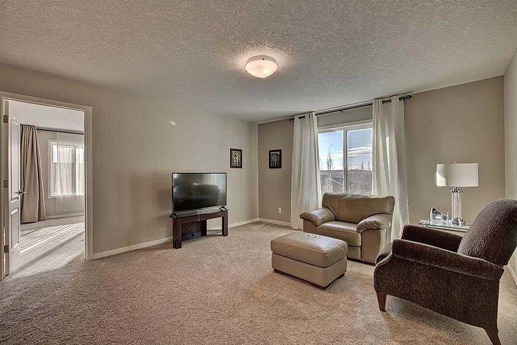 86 Cranarch View SE