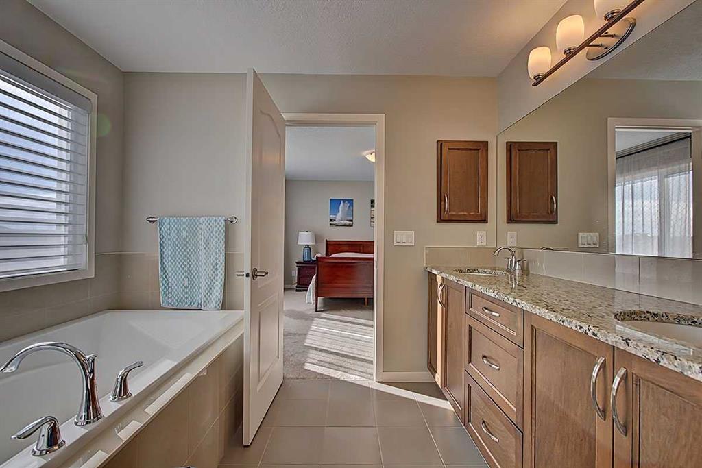 86 Cranarch View SE