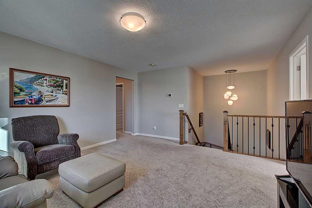 86 Cranarch View SE